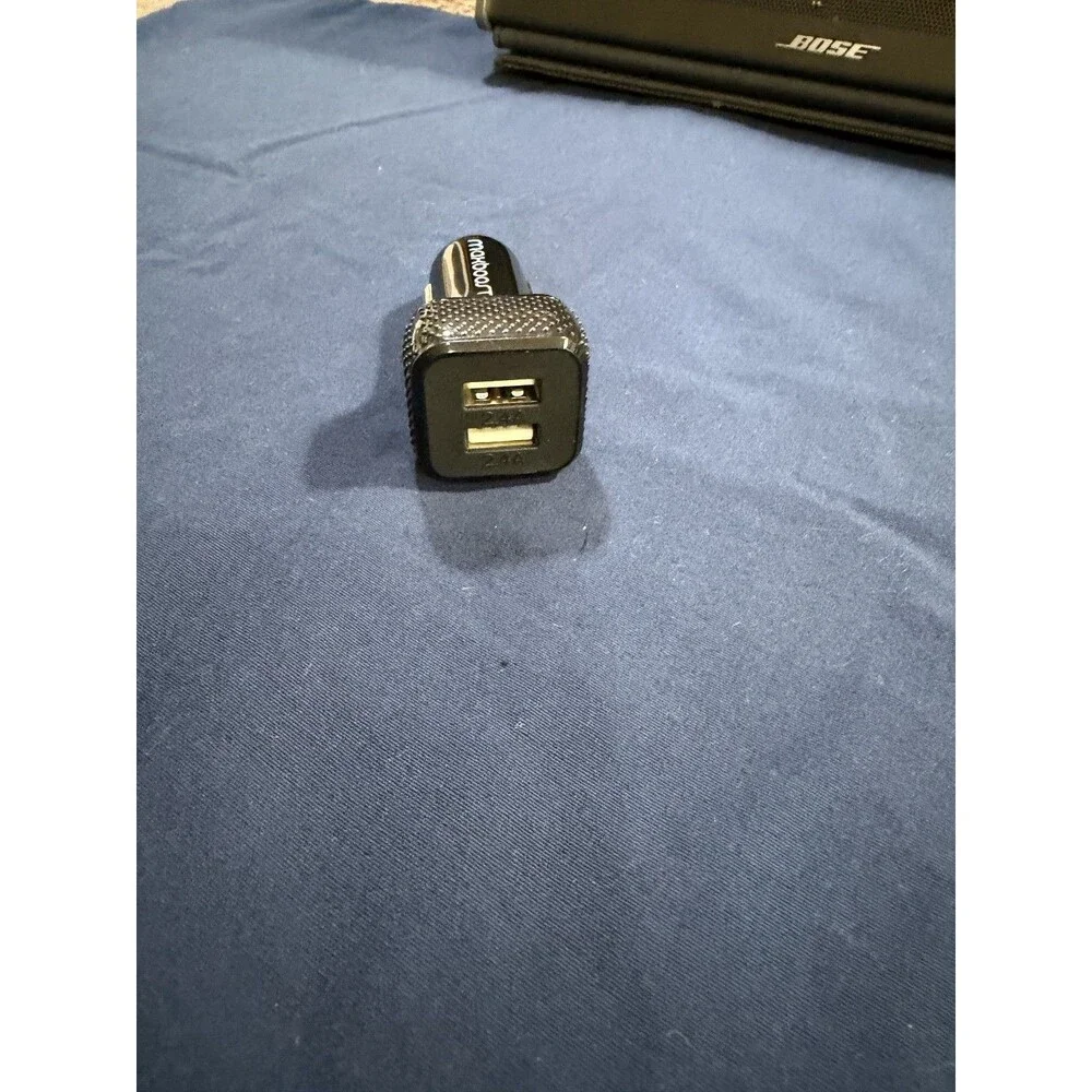 Maxboost Dual-Port Universal USB Car Charger OPEN BOX